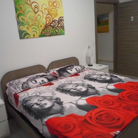 Mary Affittacamere Comiso Exterior foto