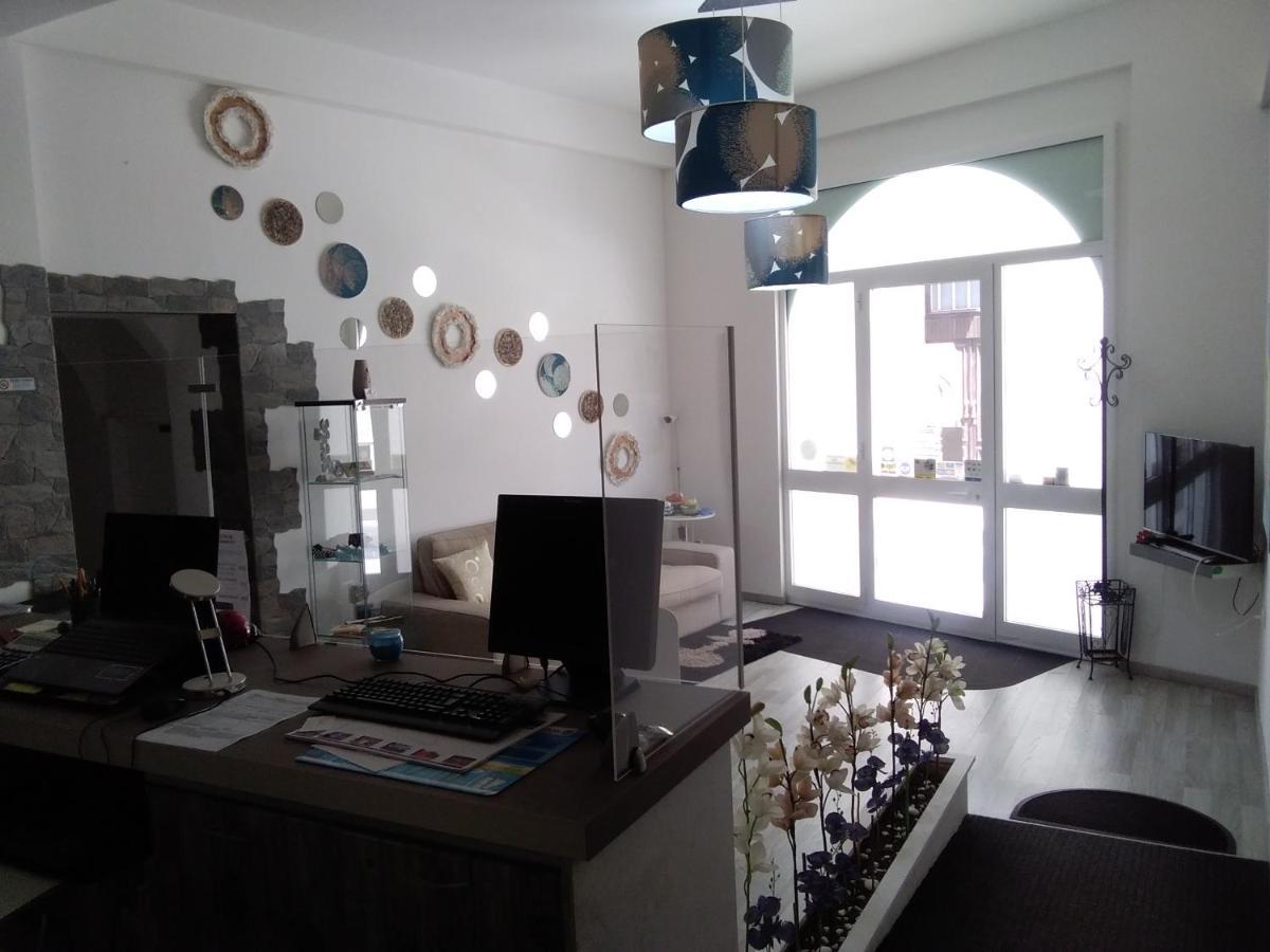 Mary Affittacamere Comiso Exterior foto